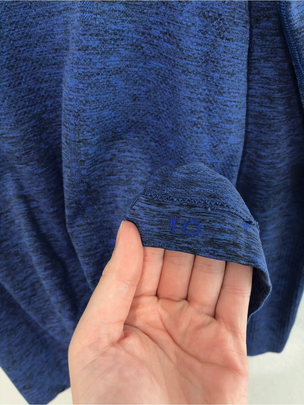 lululemon athletica Women's Blue Heather Long Sleeve Muscle Tee